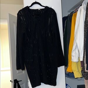 Divided Black Knit Top with Eyelet Design